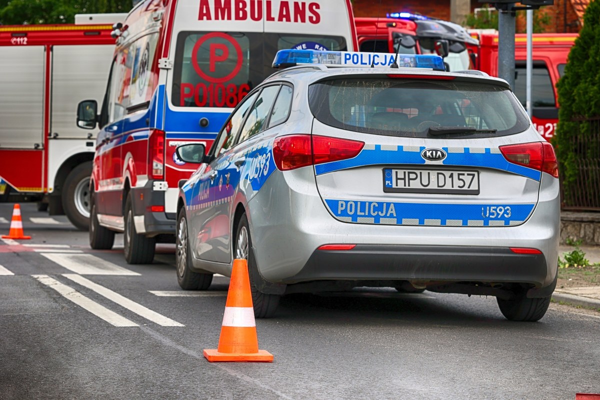 Kierowca bmw wjechał w nastolatków. Jest ruch prokuratury