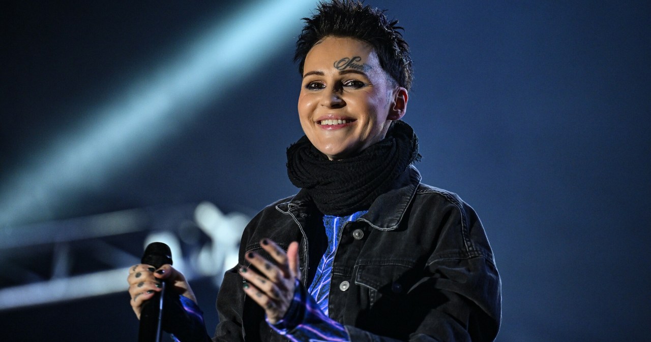 Nagranie z Agnieszką Chylińską jest hitem sieci! Gwiazda złapała za mopa