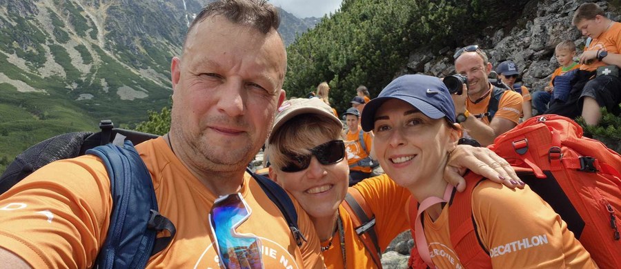 W ostatni weekend Szerpowie Nadziei po raz czwarty w tym roku wyruszyli w Tatry wraz ze Skarbami - osobami z niepełnosprawnościami. Tym razem wspólnie zdobyli m.in. Przełęcz Liliowe, Morskie Oko, Halę Gąsienicową, Czarny Staw Gąsienicowy, Rusinową Polanę, Gęsią Szyję, Dolinę Pięciu Stawów Polskich oraz Wielką Siklawę w Tatrach Wysokich, a także Nosal i Kopieniec Wielki w Tatrach Zachodnich.
