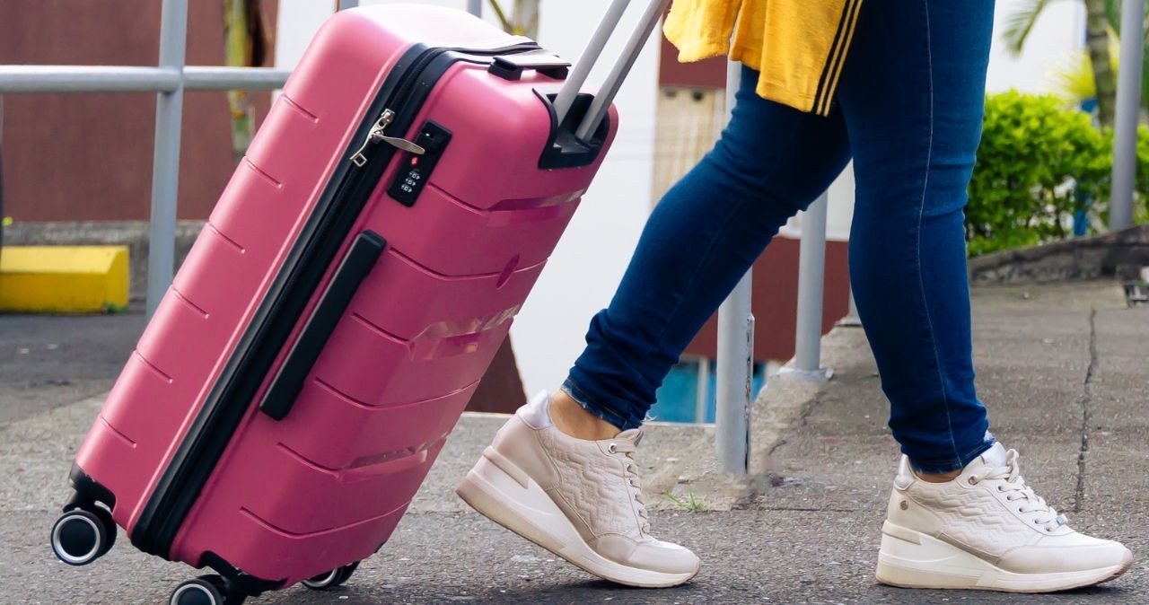 Planujesz urlop w kwietniu? W tych miejscach wypoczniesz bez tłumów