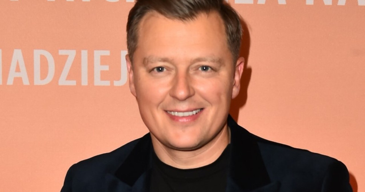 Po wyrzuceniu z TVP odsunął się w cień. Rafał Brzozowski powróci na scenę?