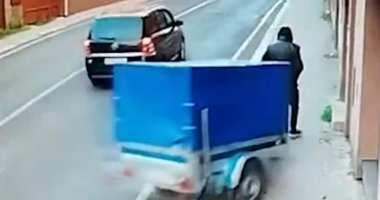 Rozpędzona przyczepa wjechała w mężczyznę. Wszystko nagrała kamera