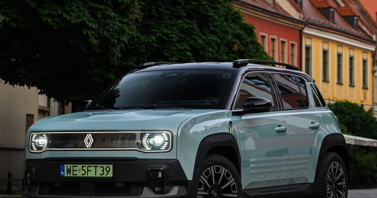 Nowe Renault 4 E-Tech electric wjeżdża do polskich salonów. Znamy ceny