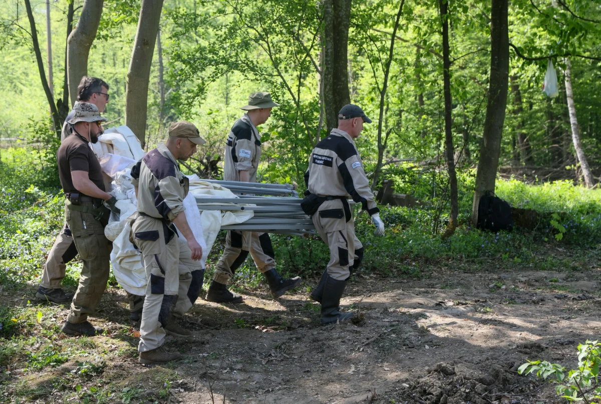 Jest drugie pozwolenie na ekshumacje szczątków Polaków, pochowanych na terenie Ukrainy - poinformował w środę PAP ukraiński wiceminister kultury, Andrij Nadżos. Chwilę później potwierdziło to także polskie Ministerstwo Kultury i Dziedzictwa Narodowego.