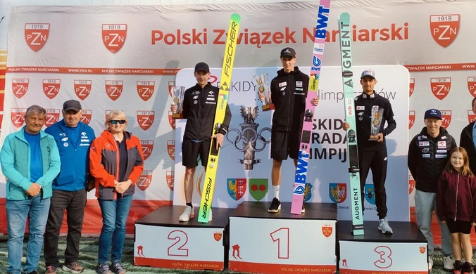 Paweł Wąsek zwycięsko rozpoczął sezon. Petarda Piotra Żyły