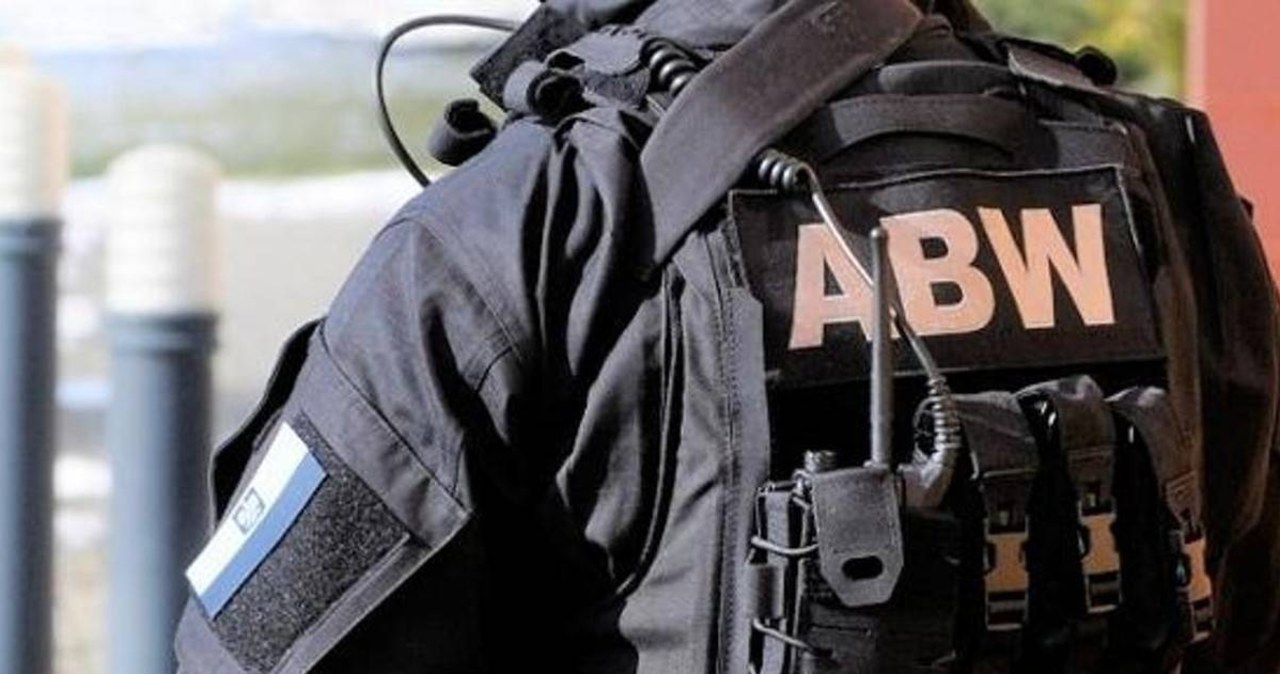 ABW zatrzymała trzech 19-latków. Planowali zamach terrorystyczny