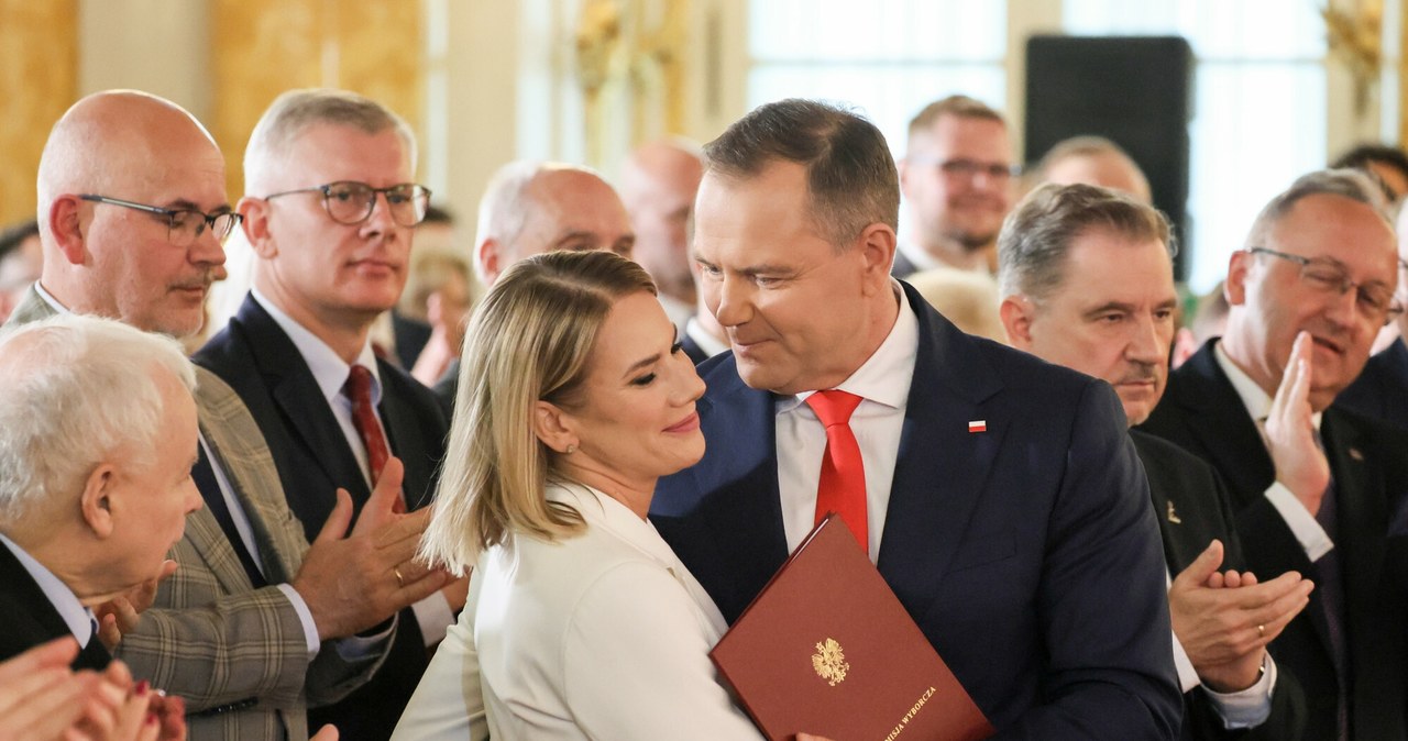 Nawrocka weszła i się zaczęło. Uwagę przyciągały jej nogi