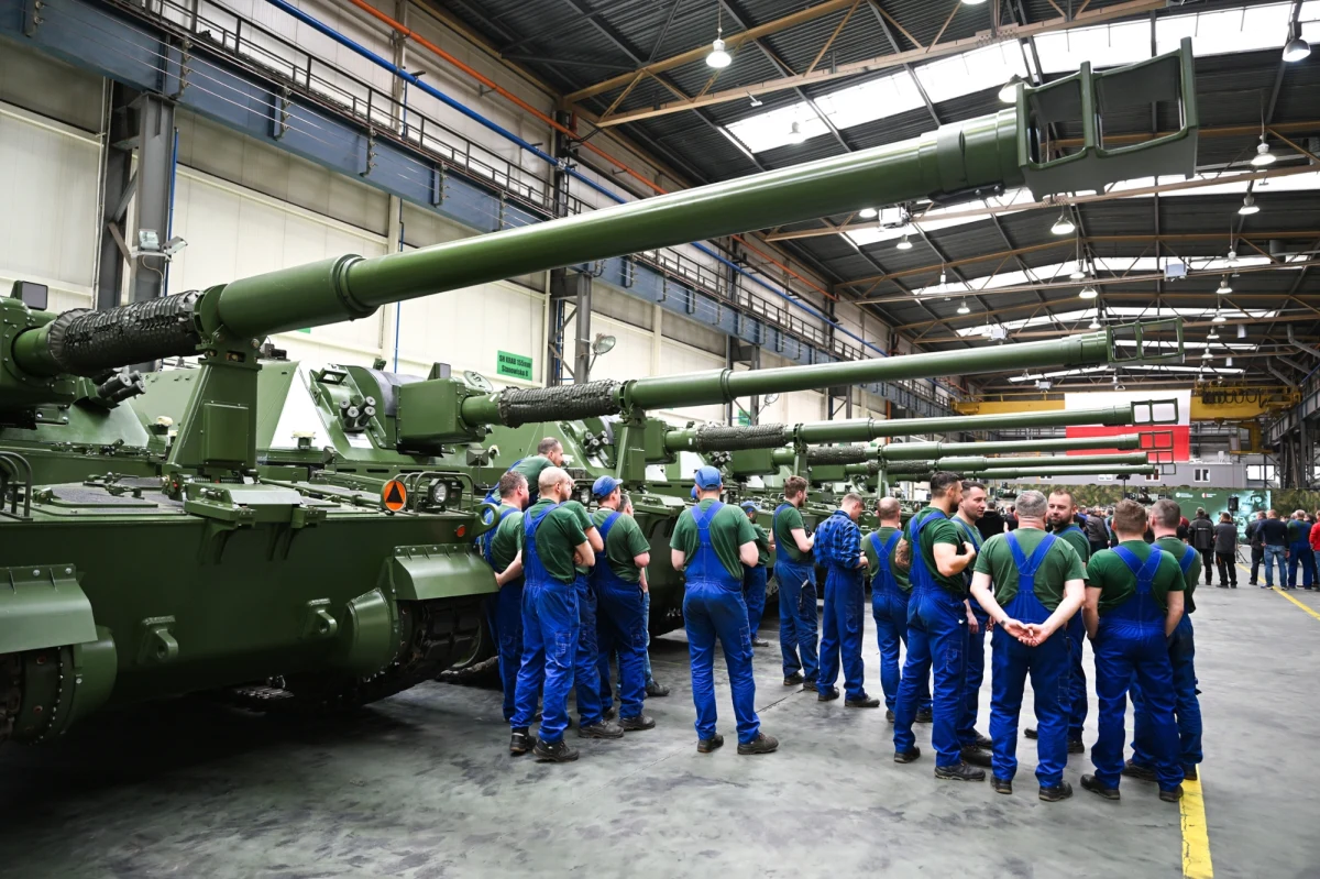 Stalowa Wola w Polsce, Bourges we Francji i Unterluess w Niemczech – te trzy miasta zostały wymienione w najświeższym numerze brytyjskiego tygodnika "Economist" jako europejskie ośrodki, które zyskują na rozwoju produkcji zbrojeniowej. Pismo wskazało, co może przyczynić się do "transformacji" w Stalowej Woli.