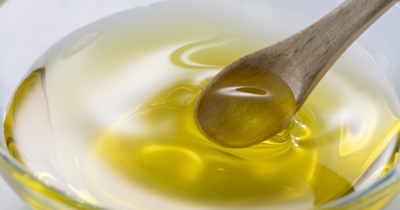 Jeden z najzdrowszych olejów. Wzmacnia serce i mózg, odmładza skórę