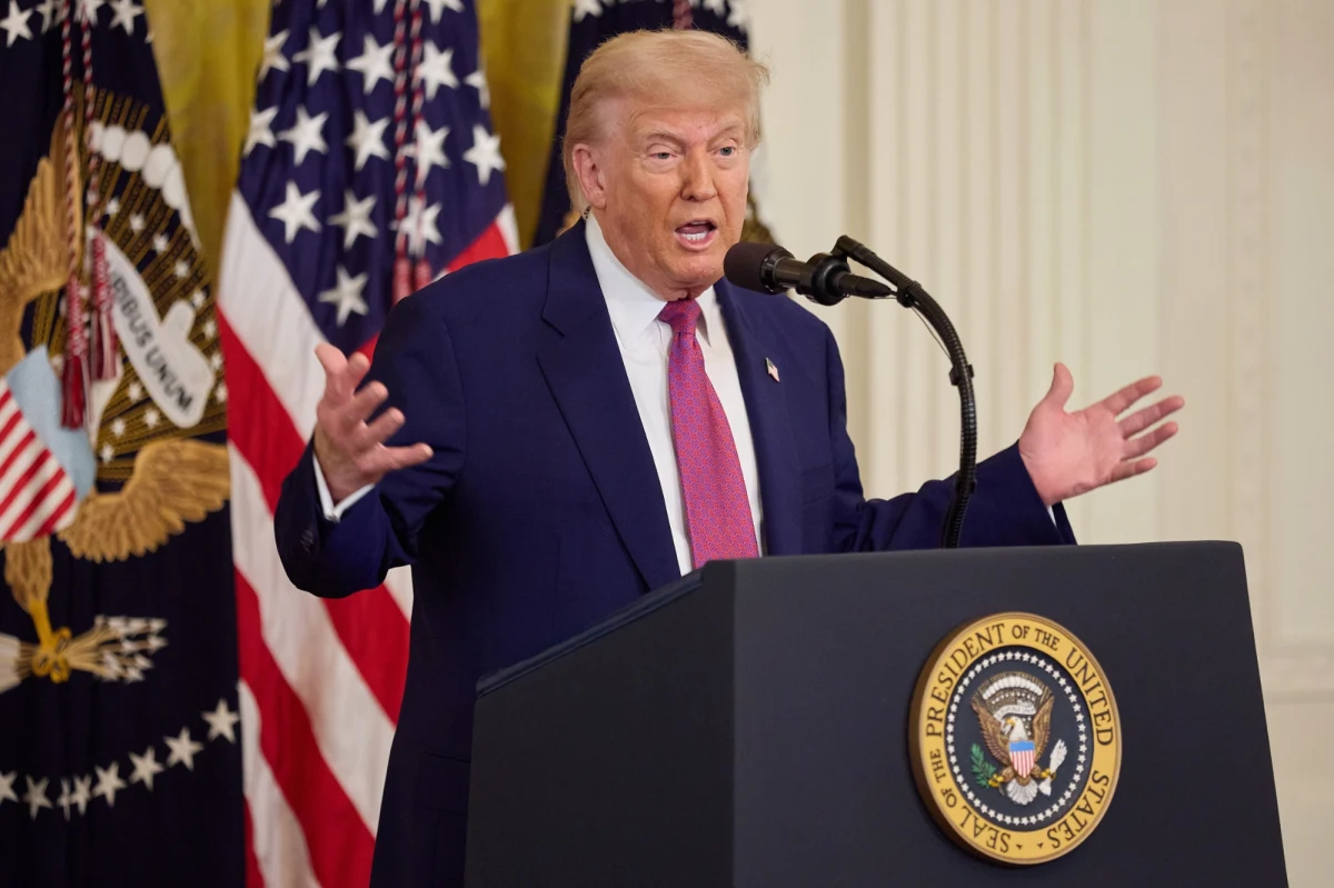 "Jestem bardzo rozczarowany Rosją, ale też Ukrainą. Myślę, że można było zawrzeć układ" – powiedział Donald Trump. Prezydent USA zasugerował jednak, że nie przestanie dążyć do zakończenia wojny pomiędzy tymi krajami.