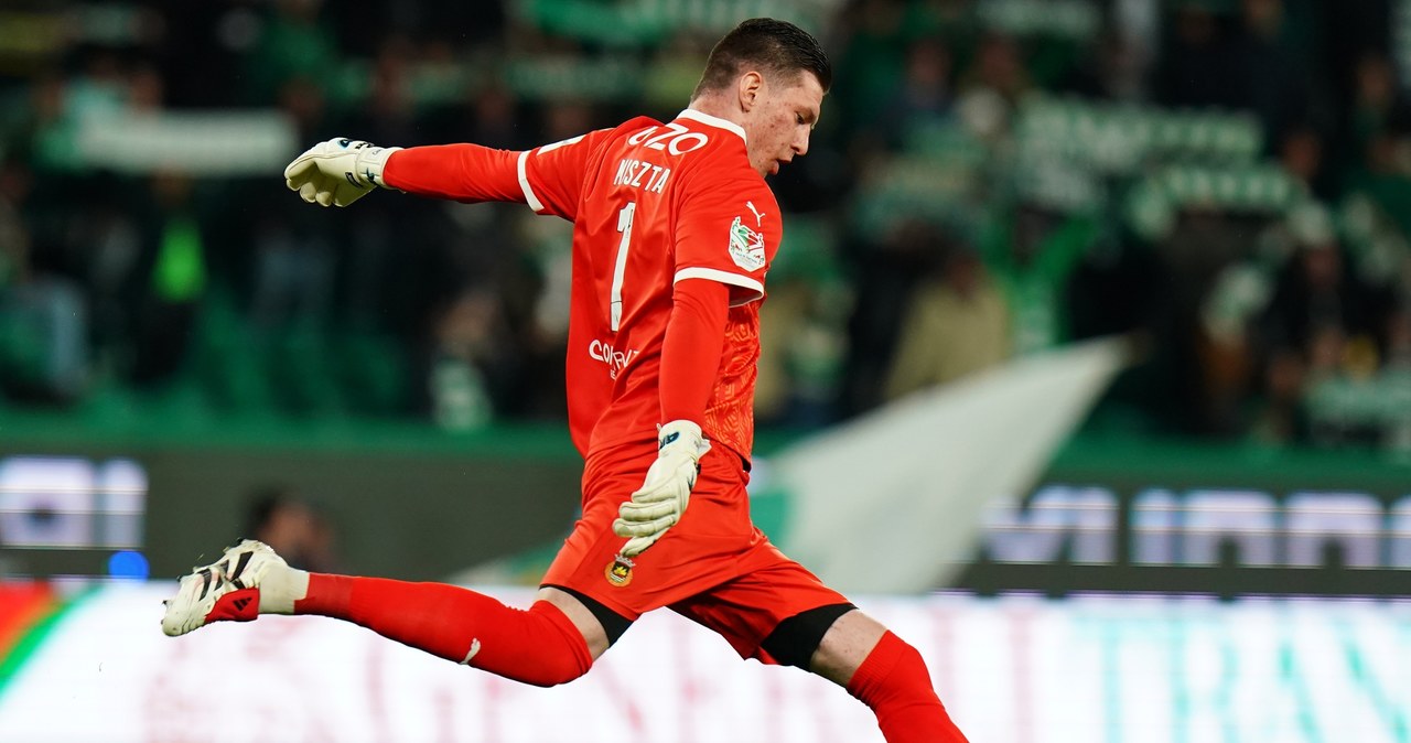 Legia go pożegnała, teraz może zagrać w Lidze Mistrzów. Gigant chce Polaka