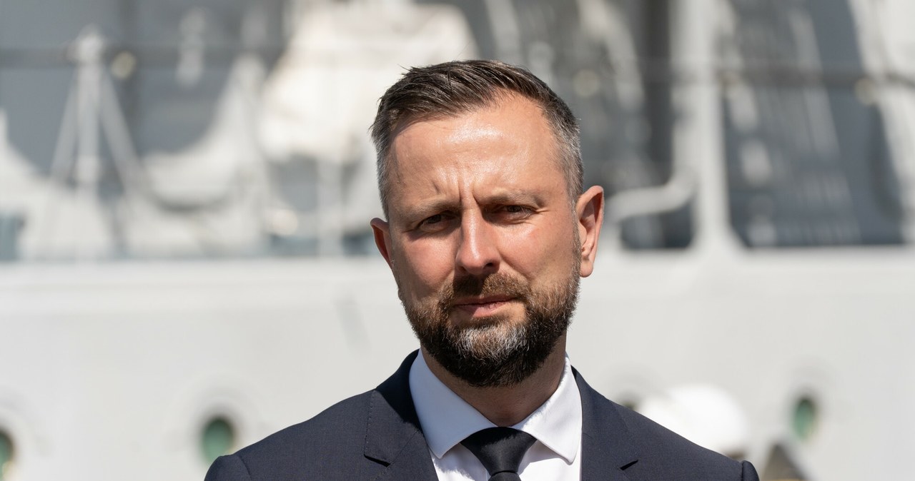 "Wojsko jest gotowe". Szef MON zapytany o ewakuację Polaków
