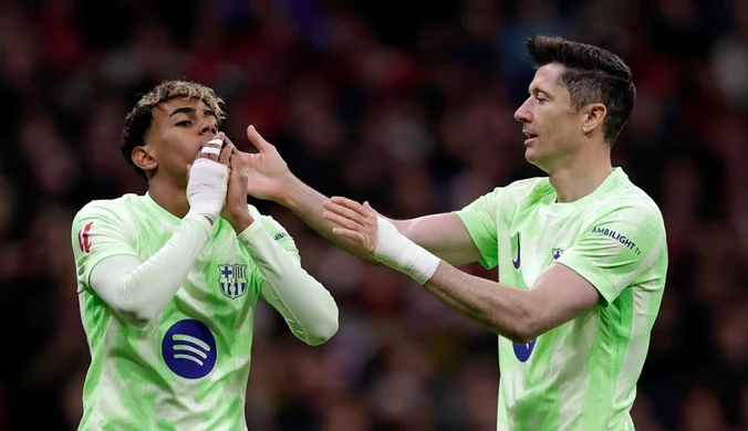 Nie chcą, żeby grał z Lewandowskim. Wrze w Hiszpanii, FC Barcelona pod ścianą