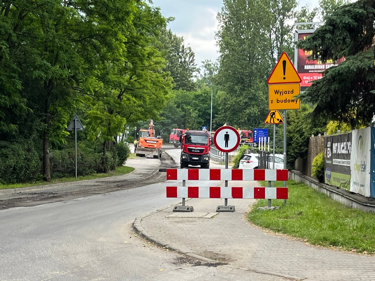 Przebudowa węzła kolejowego. Utrudnienia obok kopalni Wujek