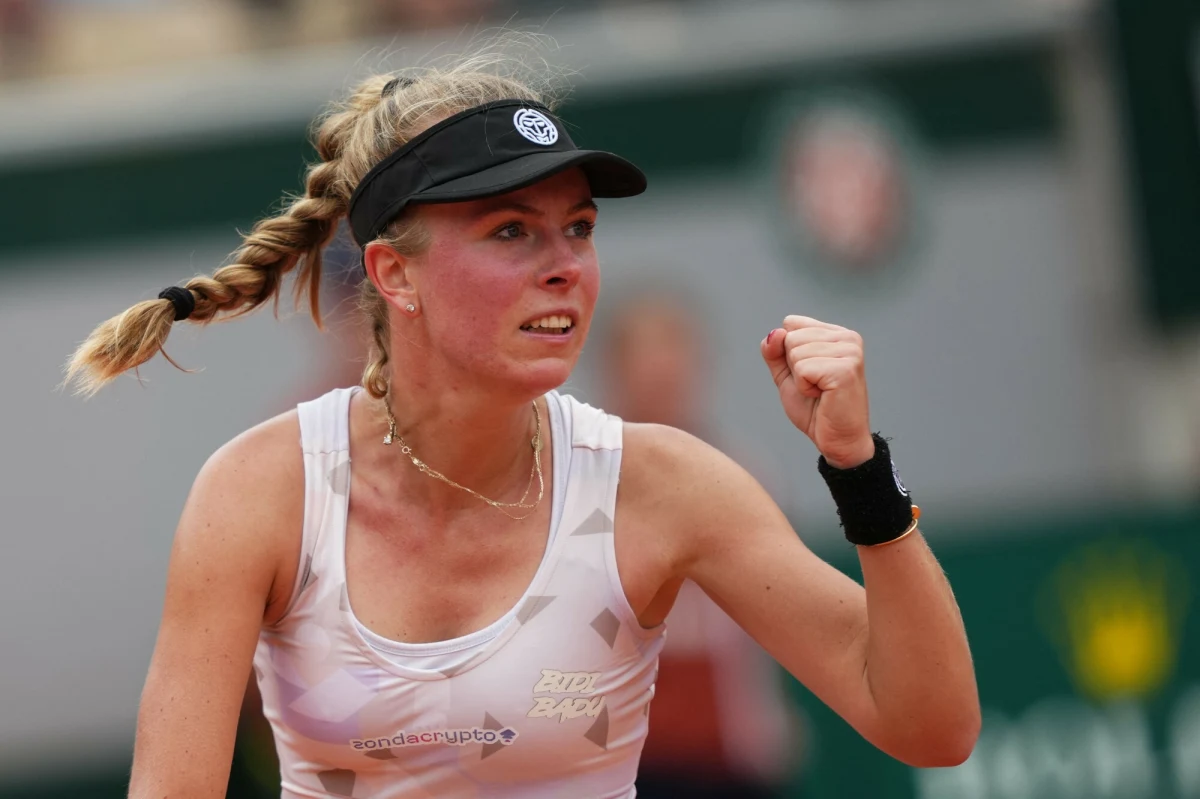 Magdalena Fręch lepsza od Rosjanki Mirry Andriejewej. Pokonała ją po raz pierwszy. Polska tenisistka wygrała 2:6, 7:5, 6:0 w pierwszej rundzie turnieju WTA 500 na kortach trawiastych w Berlinie. Mecz trwał dwie godziny i osiem minut.