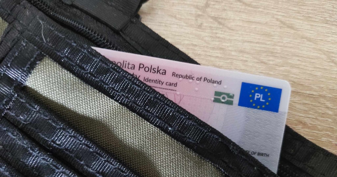Miliony dowodów tożsamości do wymiany. Polakom grozi 5 tys. zł kary