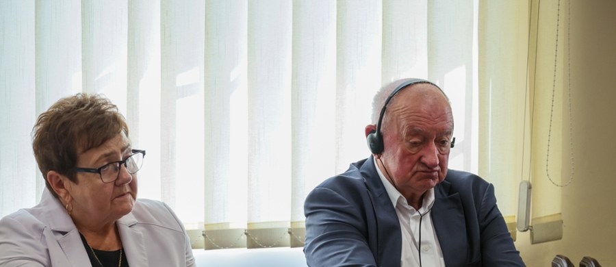 Sąd Okręgowy w Płocku uniewinnił trzech oskarżonych w procesie dotyczącym uprowadzenia i zabójstwa Krzysztofa Olewnika. Jednocześnie na kary więzienia w zawieszeniu skazał dwóch pozostałych podsądnych. Wyrok jest nieprawomocny.