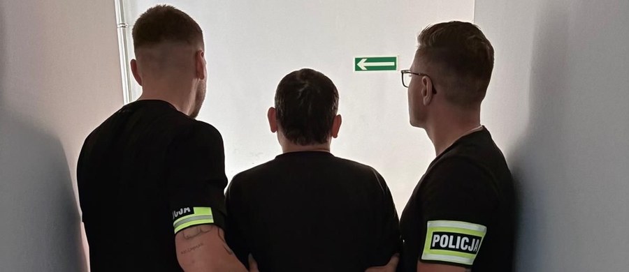 Dożywocie grozi dwóm obywatelom Mołdawii, którzy są podejrzani o zabicie swojego rodaka. Obaj decyzją sądu zostali aresztowani na trzy miesiące. Do zbrodni doszło w sobotni wieczór podczas libacji alkoholowej w jednym z mieszkań w Nysie (woj. opolskie).