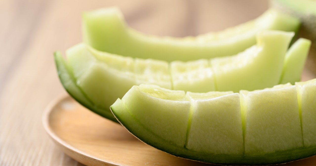 Latem zajadamy go na potęgę. Może być kłopotliwy dla wrażliwych jelit