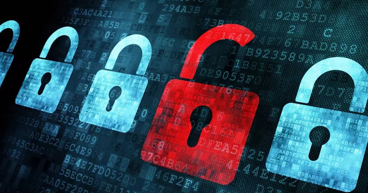 Iran odcięty od internetu. Władze boją się cyberataków