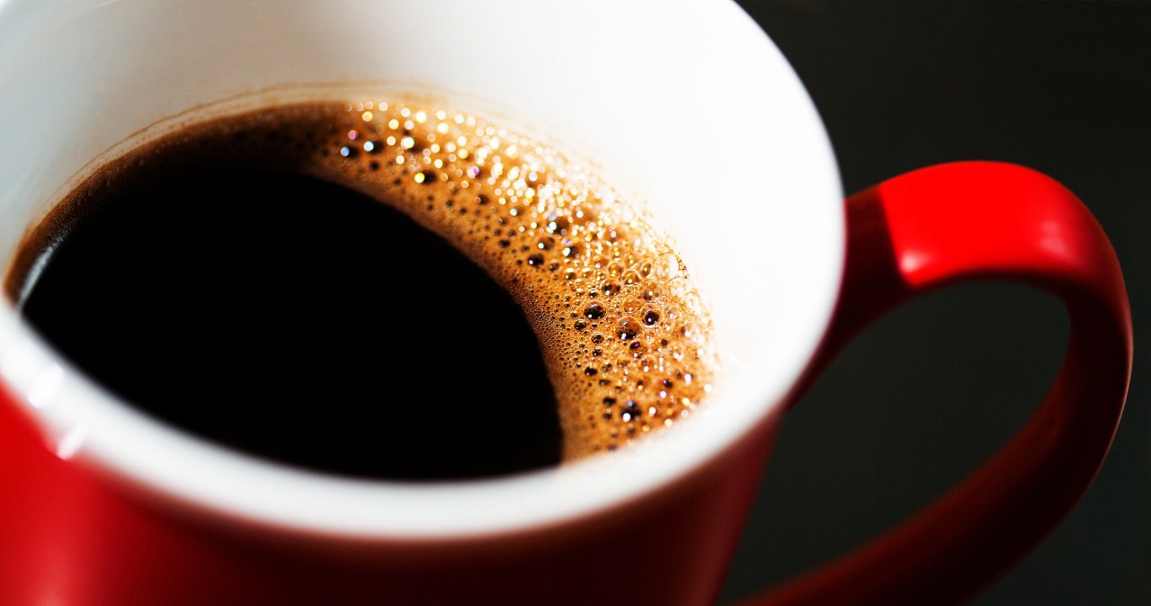 Dodaję odrobinkę przed pierwszym łykiem kawy. Centymetry w obwodach spadają