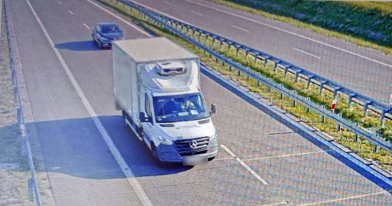 Kierowca udawał, iż nie widzi specjalnego znaku na S19. Daleko nie zajechał