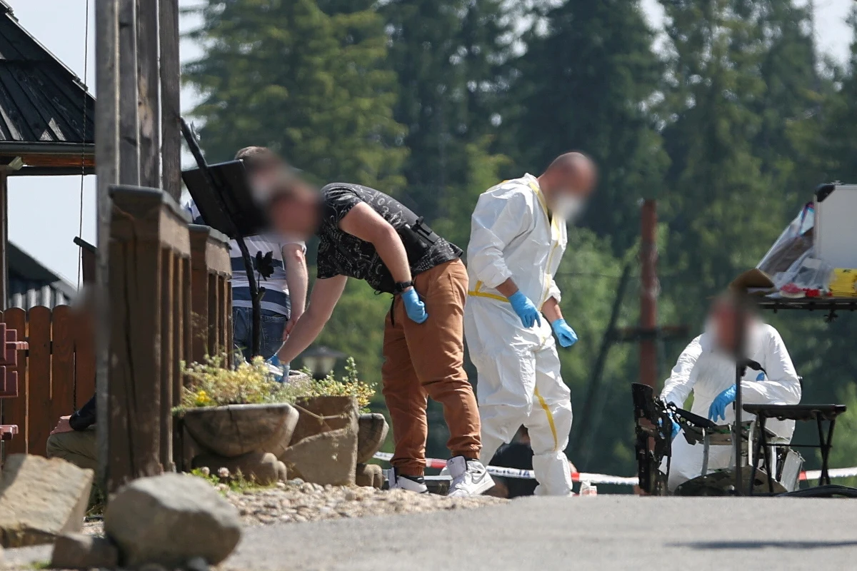 "Wybuchowy" początek długiego weekendu w Zakopanem. W nocy ze środy na czwartek nieznani sprawcy wysadzili dwa bankomaty na szczycie Gubałówki. Na razie nie wiadomo, czy udało im się skraść pieniądze, a jeśli tak, to w jakiej kwocie.