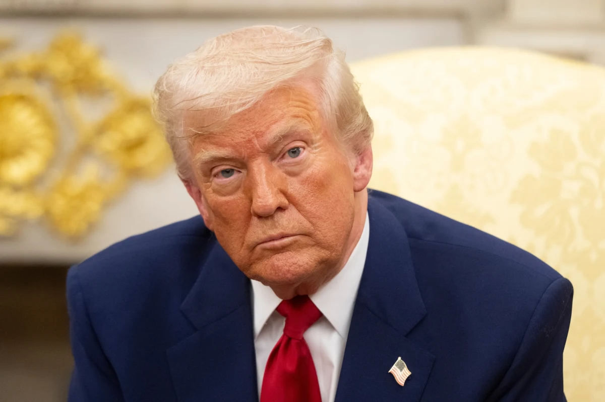 Prezydent USA Donald Trump za pośrednictwem rzeczniczki Białego Domu Karoline Leavitt zabrał głos w sprawie ewentualnego włączenia się do konfliktu między Izraelem a Iranem przez Stany Zjednoczone. "Biorąc pod uwagę fakt, że istnieje znacząca szansa na negocjacje z Iranem, podejmę decyzję w ciągu najbliższych dwóch tygodni" - oświadczył Trump. 