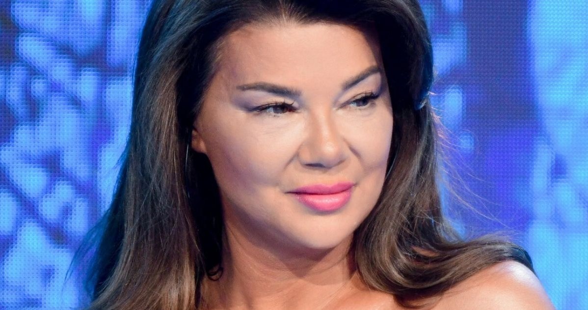 To nie były plotki o Edycie Górniak. Ze smutkiem obwieściła przed kamerami