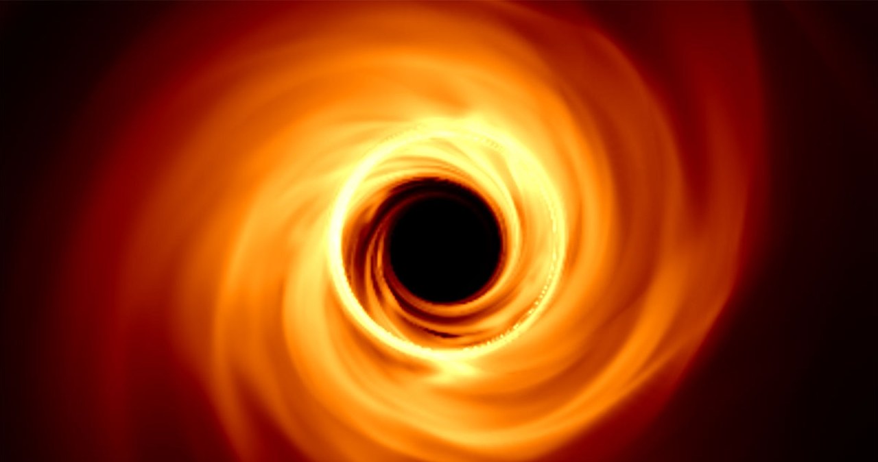 W centrum galaktyki potężna czarna dziura. Niemal na granicy założeń fizyki
