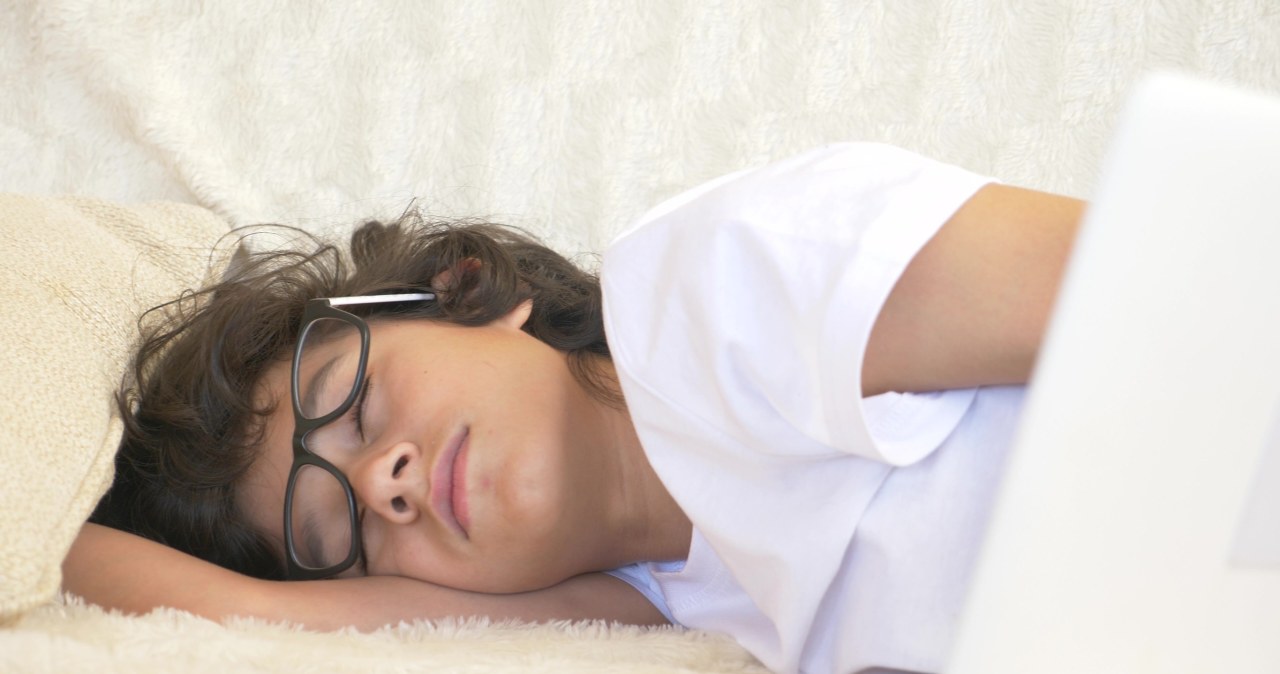 Zaburzenia snu u nastolatków. Odkryj zagrożenie dla zdrowia psychicznego