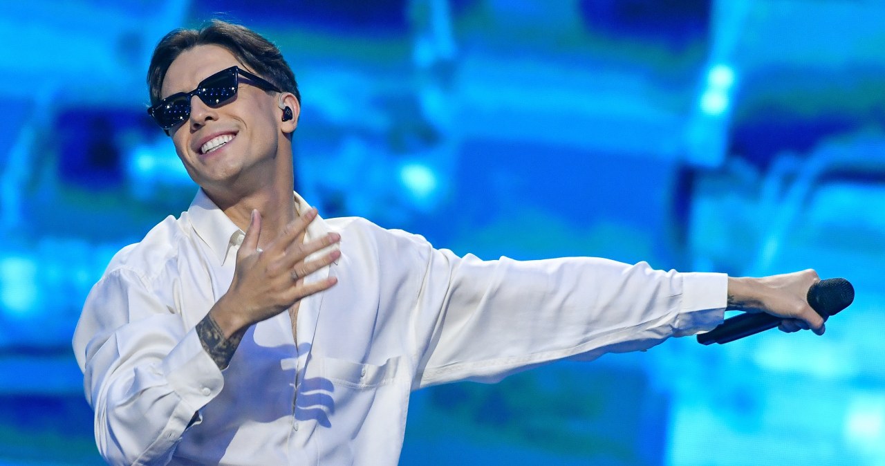 Dantejskie sceny i odwołany koncert. I tak pojawił się tłum polskich fanów