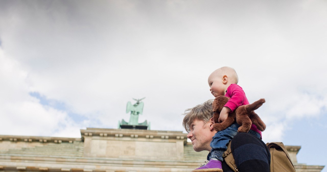 Niemcy masowo wyjeżdżają z kraju. Najwięcej z nich emigruje do Szwajcarii
