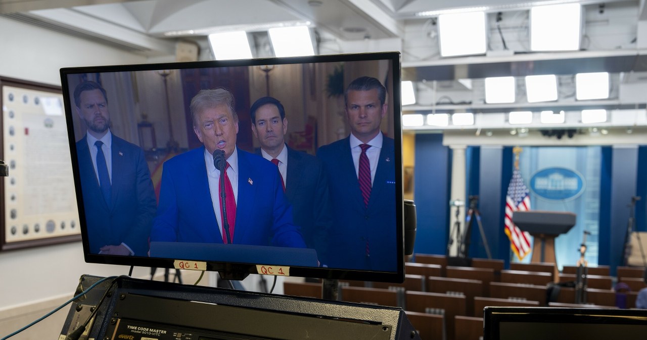 Media o kulisach ataku USA na Iran, tak działał Trump. "Zasłona dymna"