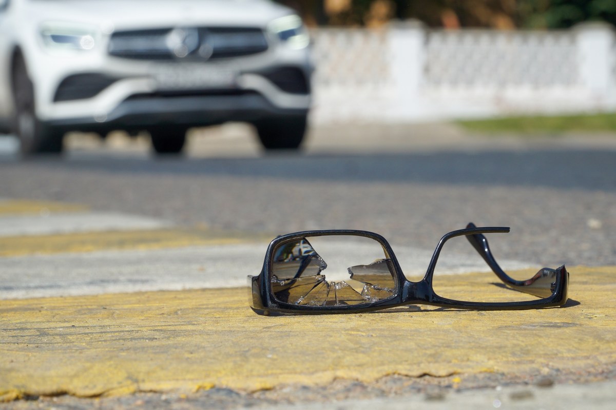 ​Senior za kierownicą, nastolatek pod kołami. Pomogło nagranie z autobusu