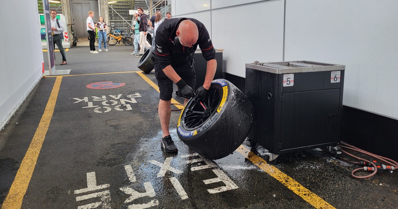 Ujawniamy kulisy wyścigu Le Mans. Weszliśmy tam, gdzie kibice nie mają wstępu