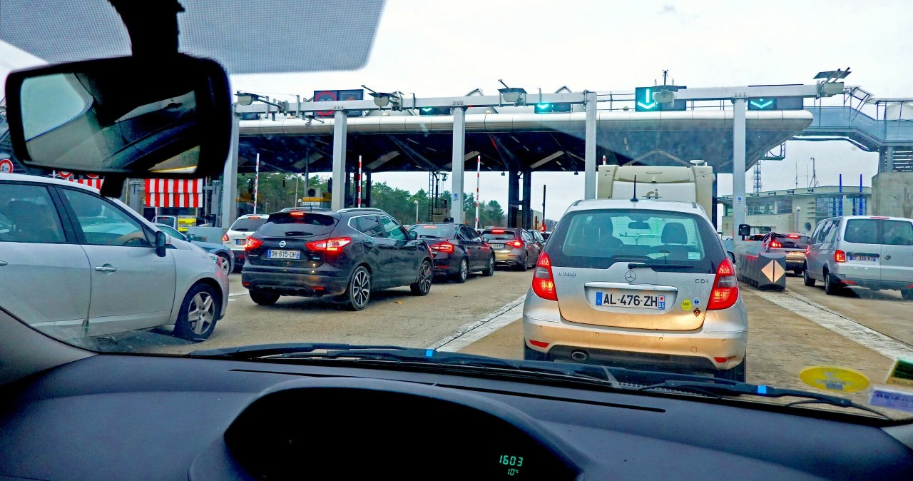 Kierowcy tracą tysiące złotych. Nowa metoda oszustów