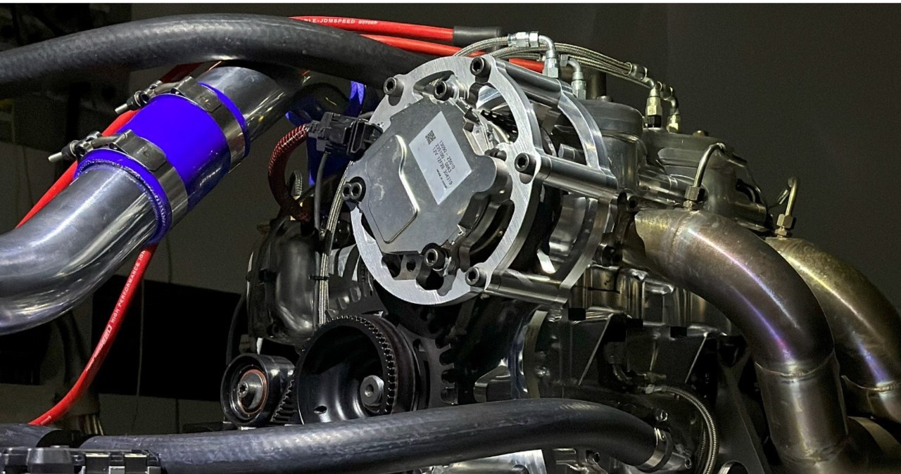 To może być rewolucja na rynku motocykli. Silnik 2T wyprzedza normy spalin