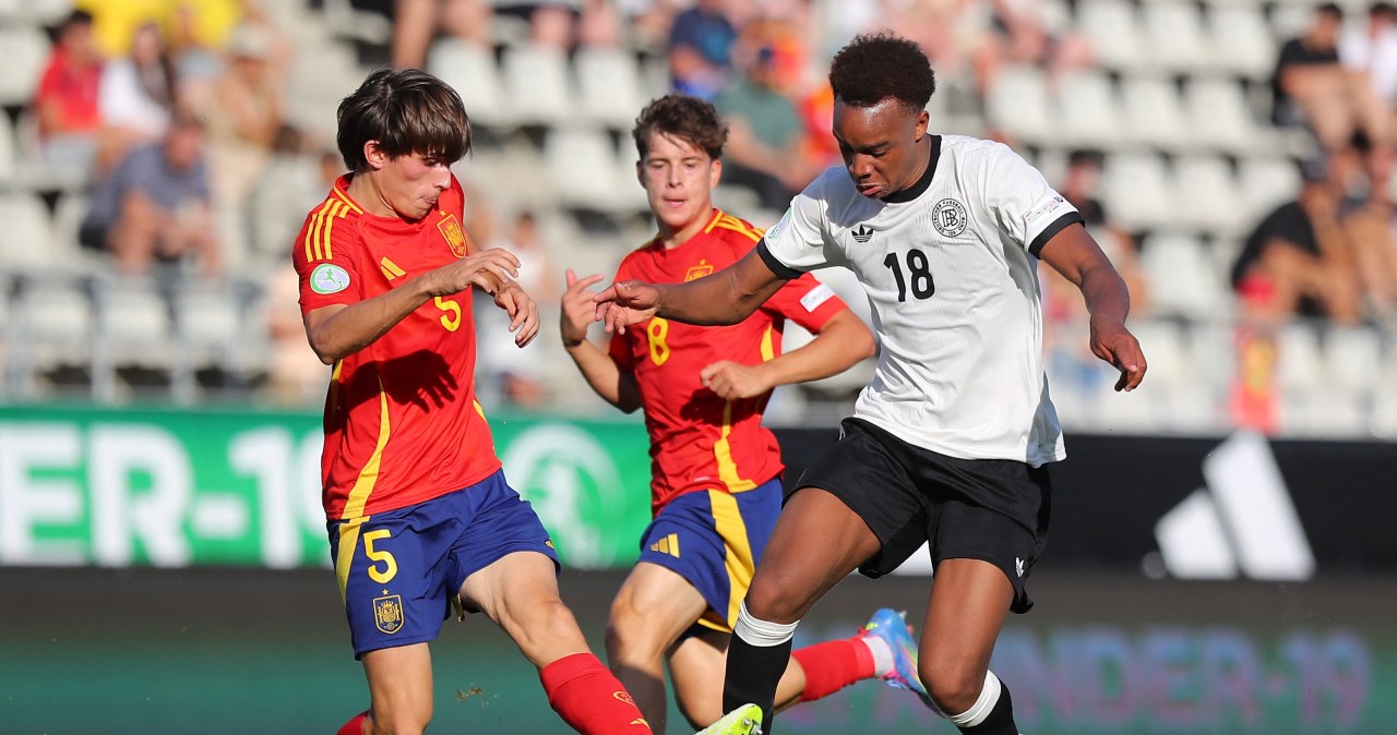 Kosmiczny mecz w półfinale ME. 11 goli, dogrywka, Niemcy na kolanach