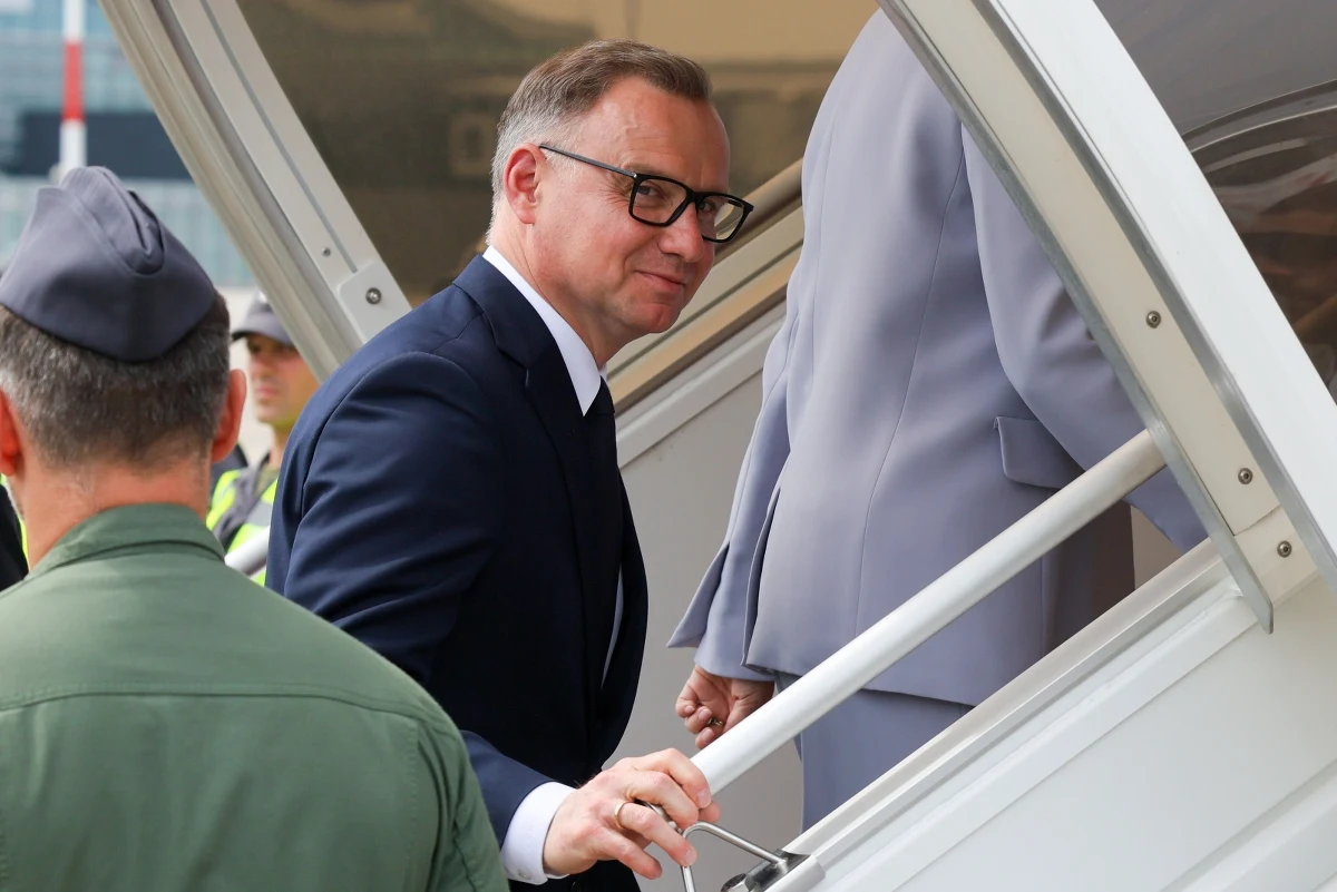 We wtorek i środę w Hadze odbędzie się szczyt NATO. Głównym tematem będzie zwiększenie zobowiązań finansowych krajów NATO dotyczących obronności do 5 proc. PKB. Oczekuje tego głównie Waszyngton. Do Hagi udaje się również prezydent Ukrainy Wołodymyr Zełenski.