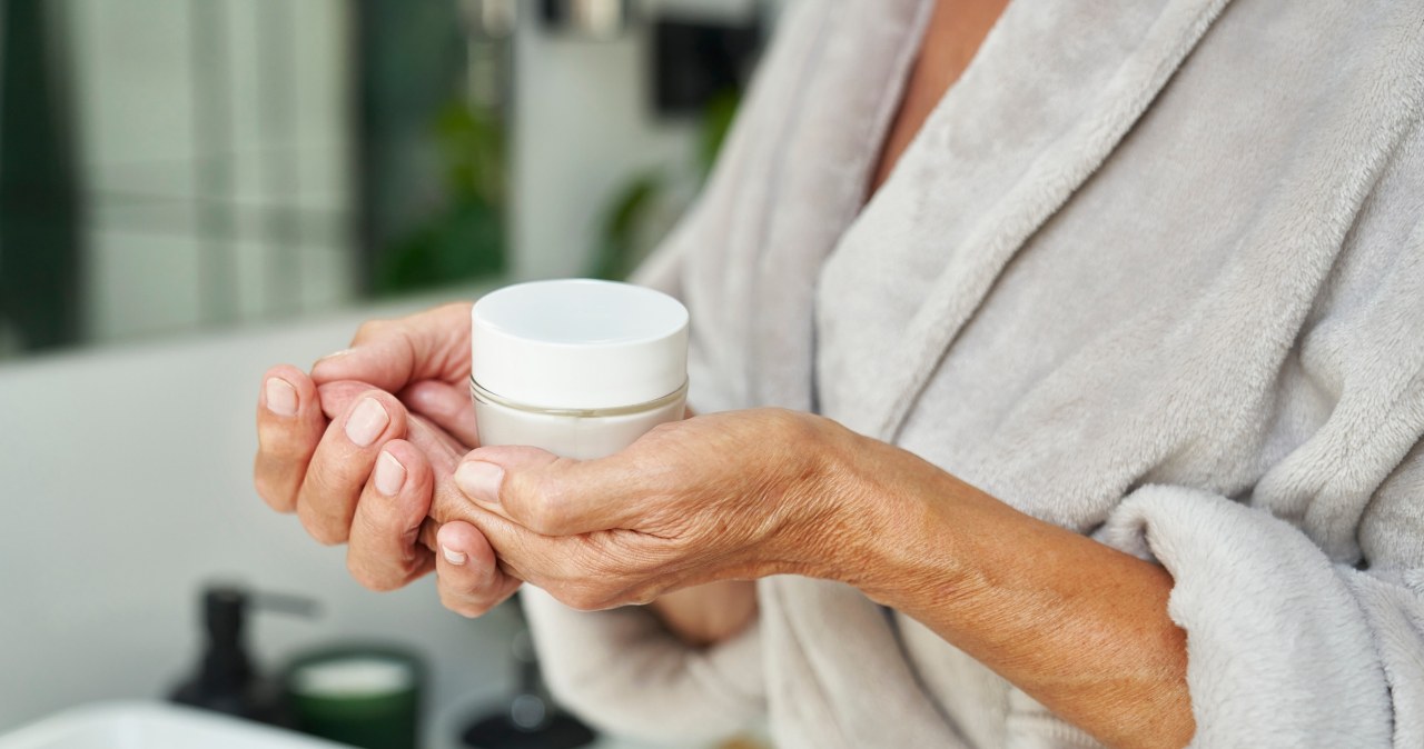 Wyjmij z szafki i polej dłonie. Przestaną być jak pergamin