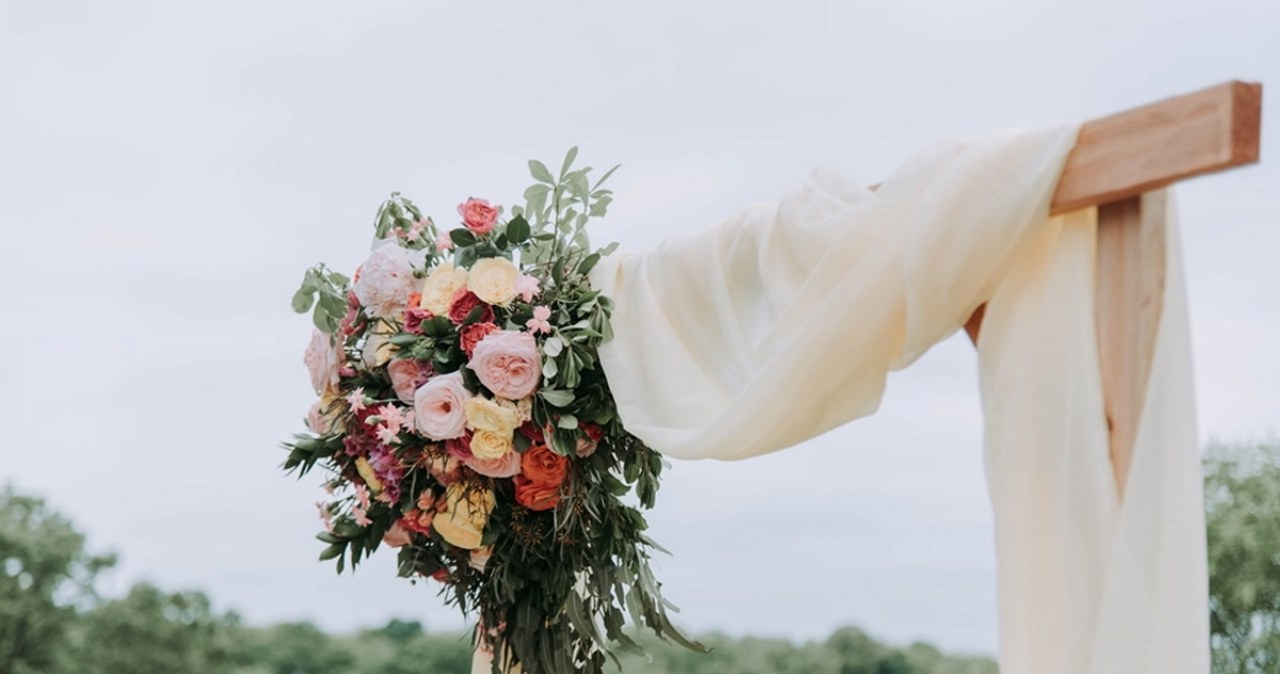 Jak założyć swoją stronę ślubną krok po kroku