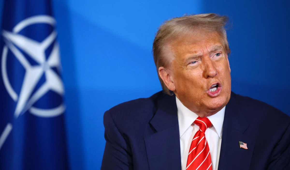 Prezydent Stanów Zjednoczonych Donald Trump uciął wszelkie dyskusje na temat respektowania przez Amerykę artykułu 5 NATO mówiącego o kolektywnej obronie w razie agresji na któreś z państw członkowskich Sojuszu Północnoatlantyckiego. "Jesteśmy z sojusznikami do końca" - zapewnił.