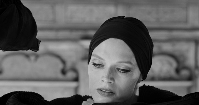 Paweł Pawlikowski, laureat Oscara za "Idę" i canneńskiej nagrody za reżyserię "Zimnej wojny", wraca z nową, choć tym razem krótkometrażową produkcją. - Nasz film przygląda się dynamicznej relacji pomiędzy artystą i jego muzą (albo muzą i jej artystą). W ich interakcji mamy równocześnie walkę o dominację i atencję, ale też wzajemną zależność tych dwojga - mówi Małgorzata Bela, która w "Muse" gra tytułową rolę.