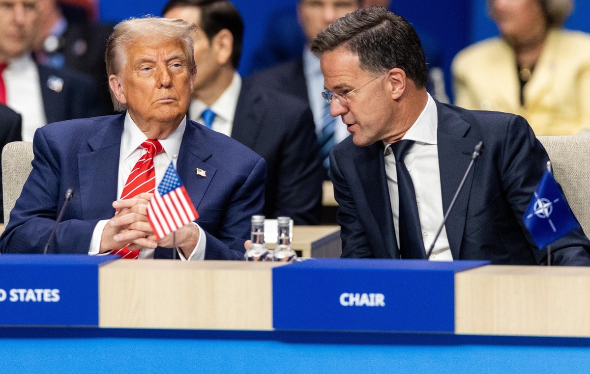 Rutte nazwał Trumpa "tatusiem". Co miał na myśli szef NATO?