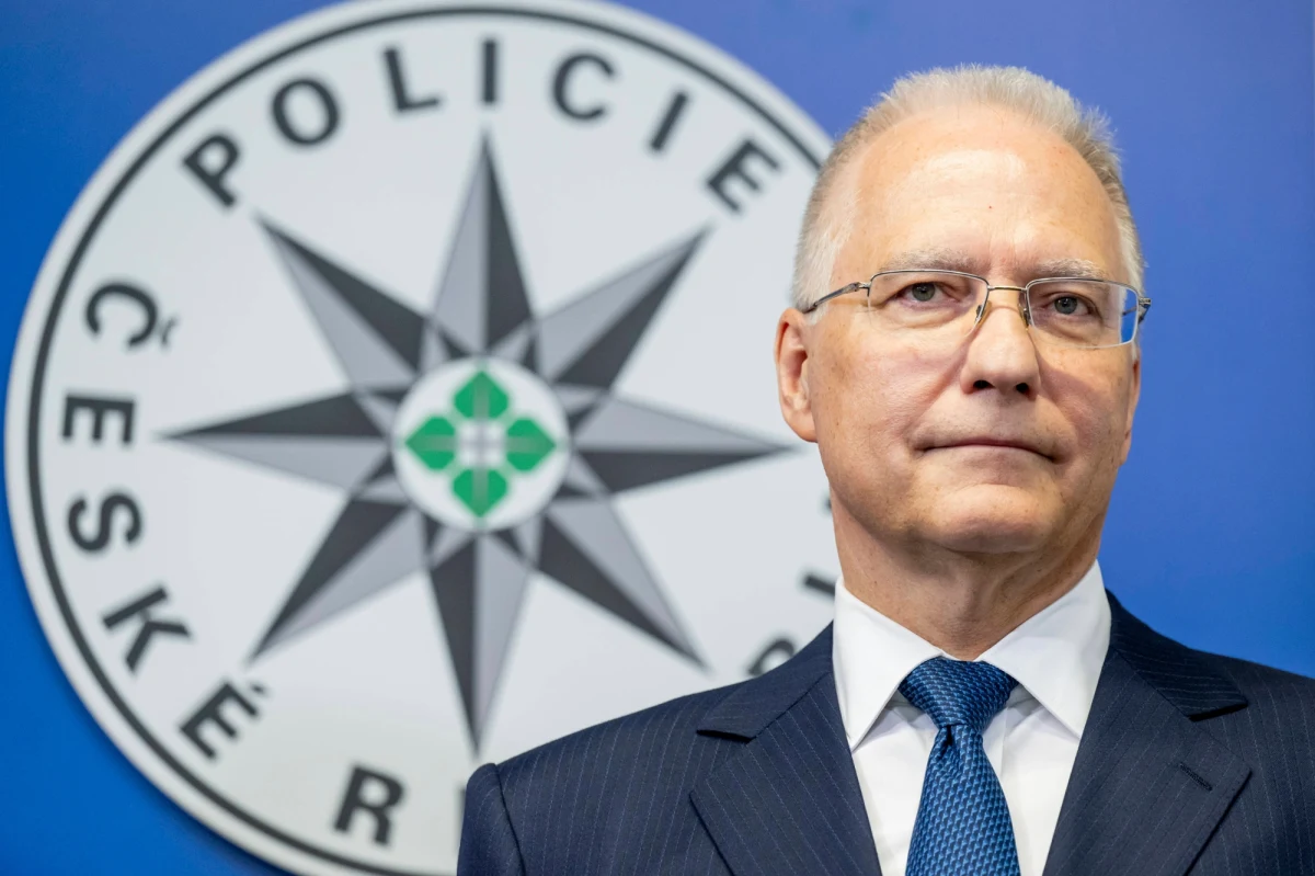 Czeska policja we współpracy z kontrwywiadem i Interpolem zatrzymała pięciu młodych ludzi. Dwóch z nich próbowało podpalić synagogę w Brnie, inni w internecie propagowali ideologię organizacji terrorystycznej Państwo Islamskie (IS). W domach mieli noże, pistolety gazowe i materiały propagandowe.