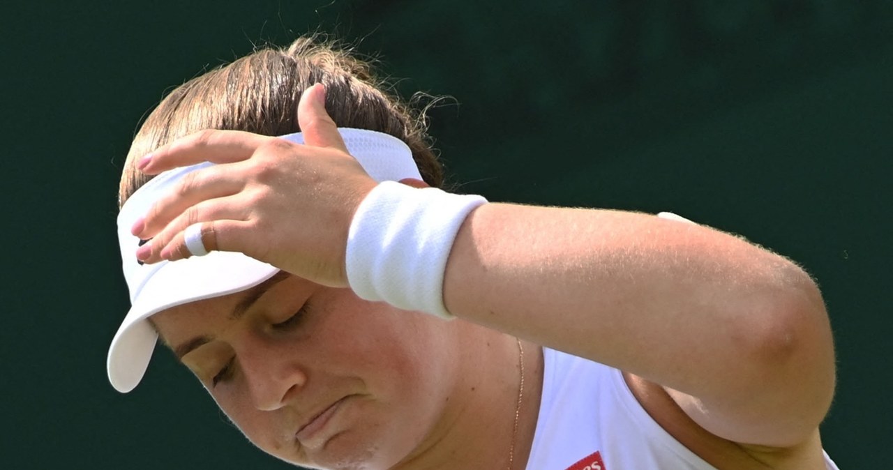 Najpierw 6:0, później dramat "Zmory Świątek". Cios tuż przed Wimbledonem