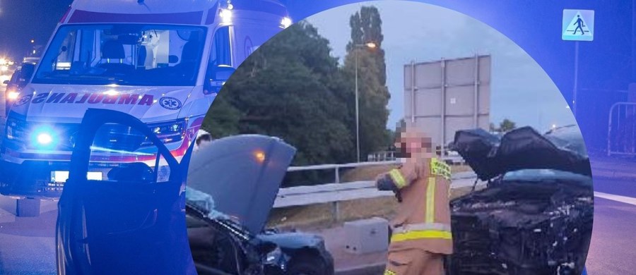 Dramatyczny wypadek w Opolu. Zderzyły się tam dwa samochody osobowe. Dwóch 19-latków jest w stanie krytycznym. Informacje o zdarzeniu dostaliśmy na Gorącą Linię RMF FM.