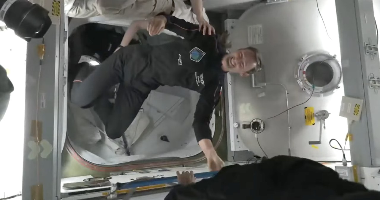 Sławosz Uznański-Wiśniewski w kosmosie. Załoga Ax-4 już na pokładzie ISS