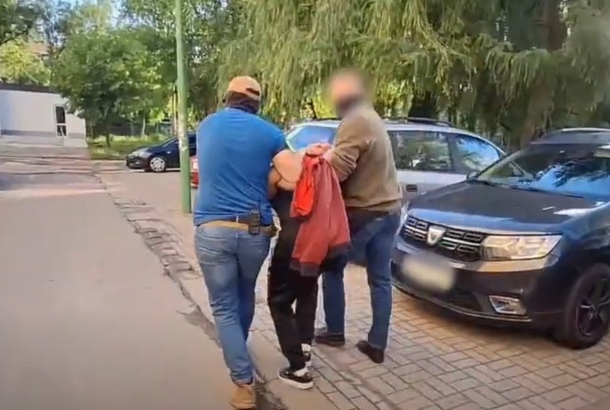Zagadka brutalnej zbrodni sprzed lat rozwiązana. Ofiara była więziona w lesie